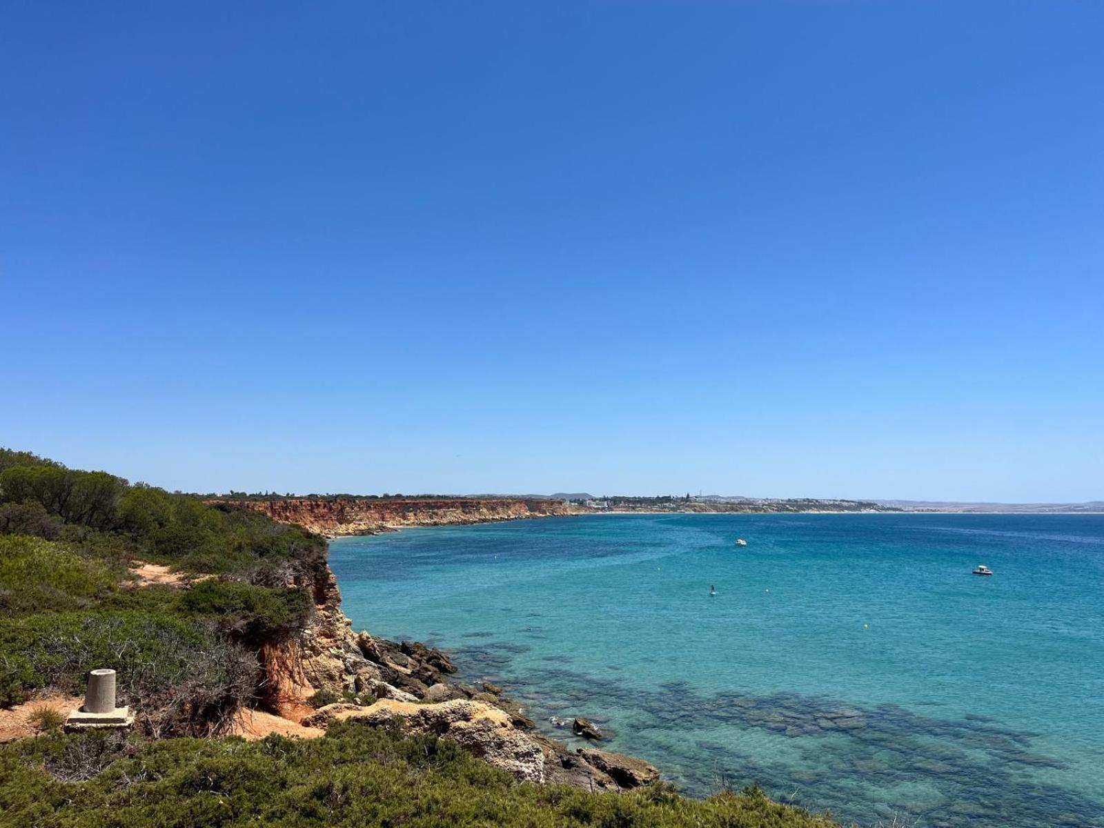 Apartamentos Alsa Conil Conil De La Frontera Luaran gambar